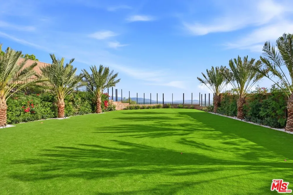 20448 W Liverpool Way Porter Ranch, CA 91326
