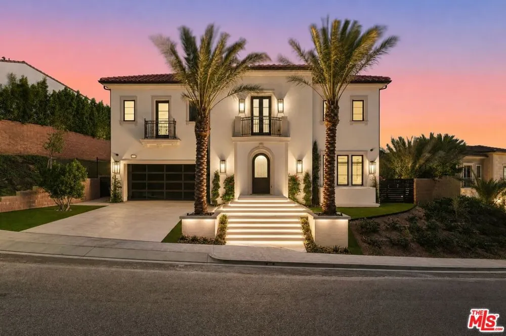 20448 W Liverpool Way Porter Ranch, CA 91326