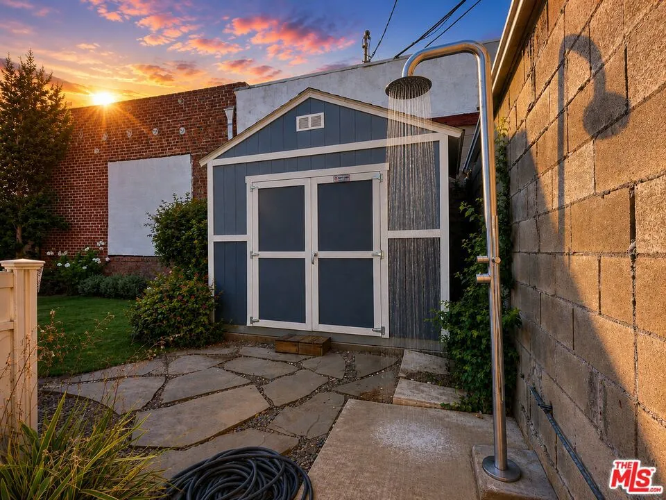 713 Bay Street Santa Monica, CA 90405