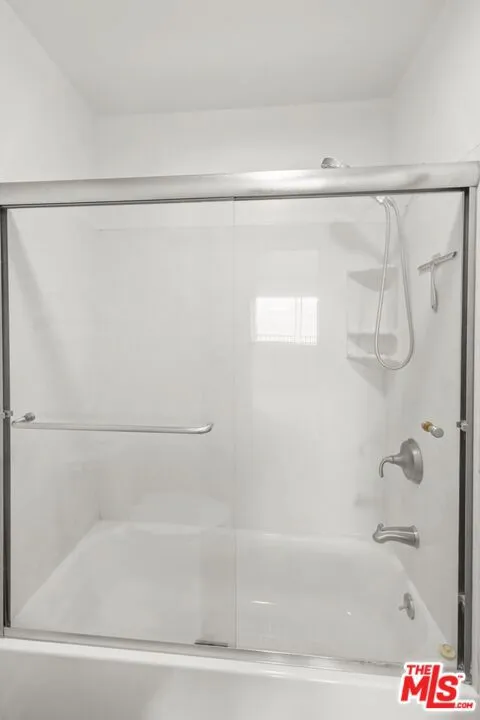10982 Roebling Avenue #423 Los Angeles, CA 90024