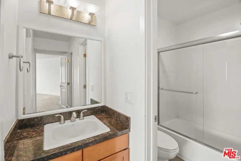 10982 Roebling Avenue #423 Los Angeles, CA 90024