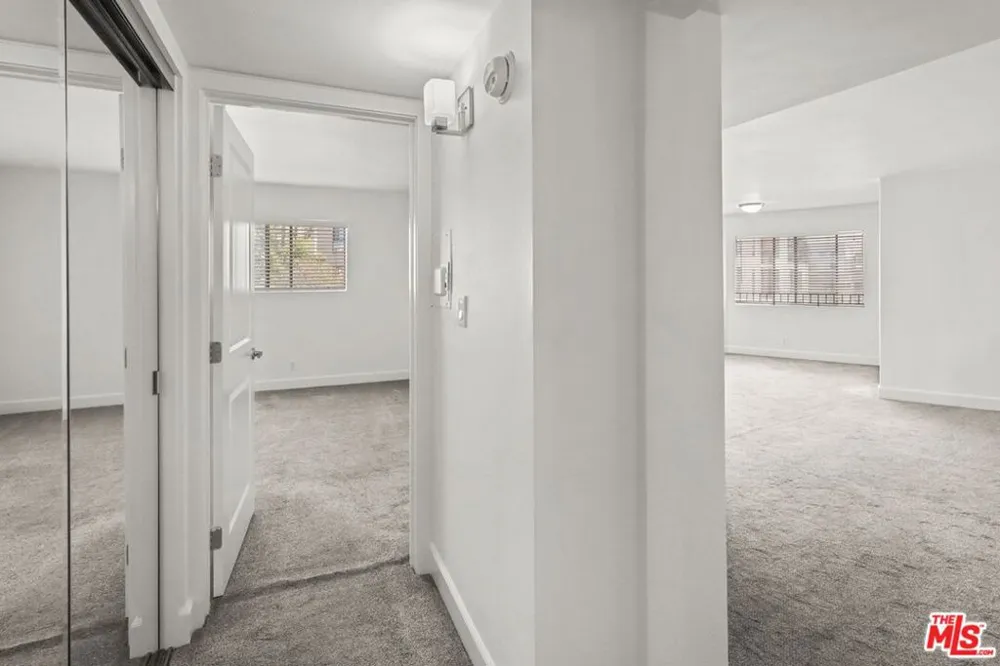 10982 Roebling Avenue #423 Los Angeles, CA 90024