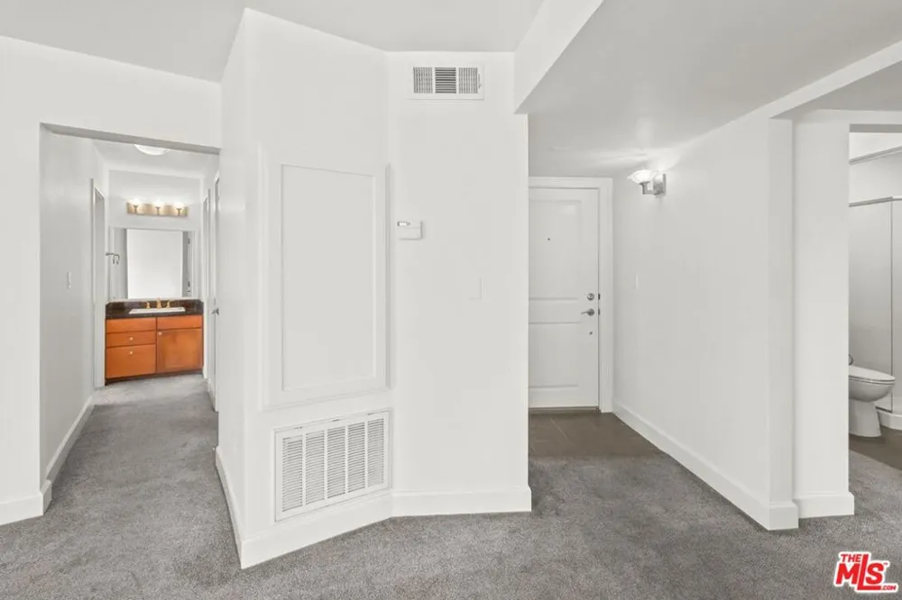 10982 Roebling Avenue #423 Los Angeles, CA 90024