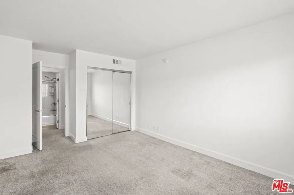 10982 Roebling Avenue #423 Los Angeles, CA 90024