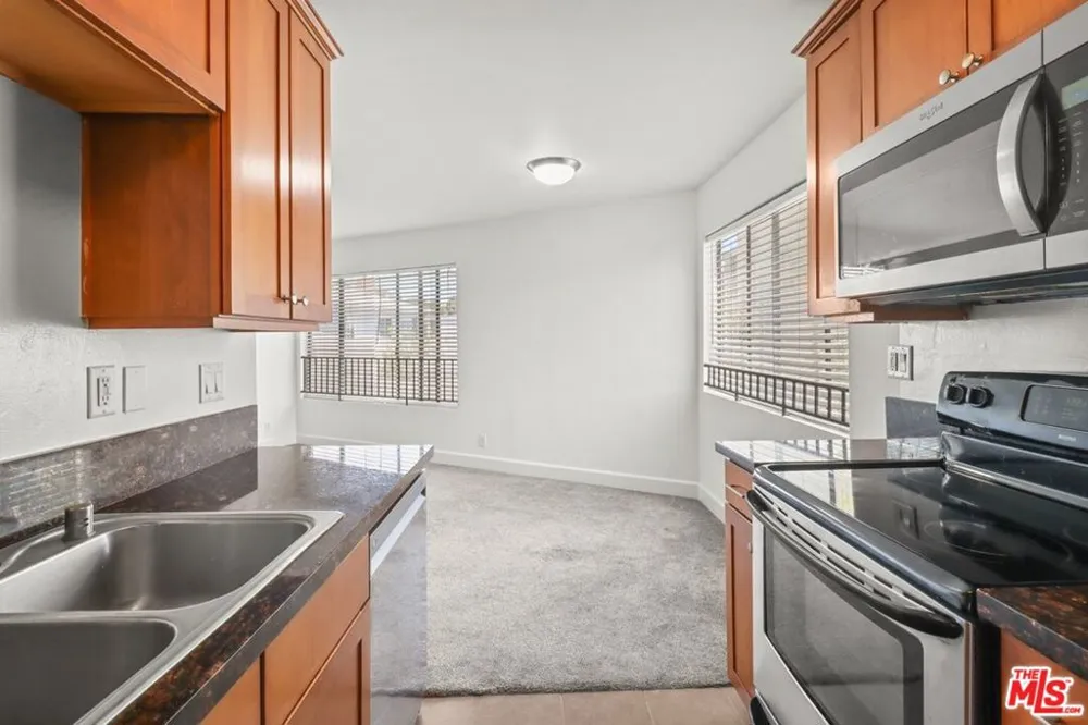 10982 Roebling Avenue #423 Los Angeles, CA 90024