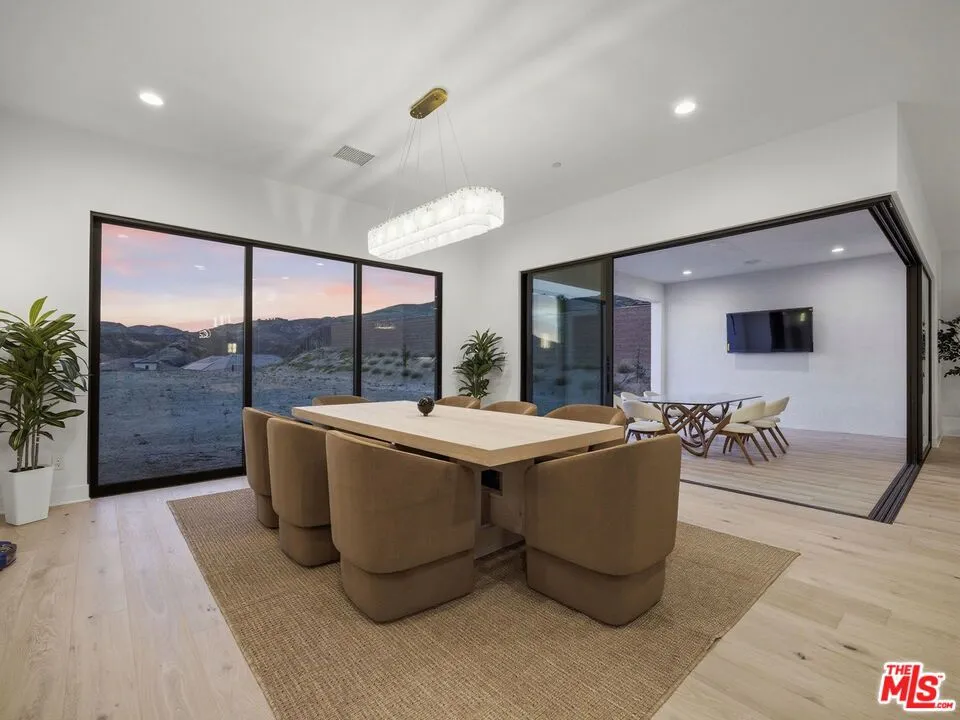 12061 Northstar Lane Porter Ranch, CA 91326