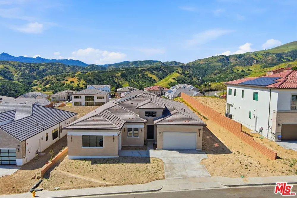 12061 Northstar Lane Porter Ranch, CA 91326