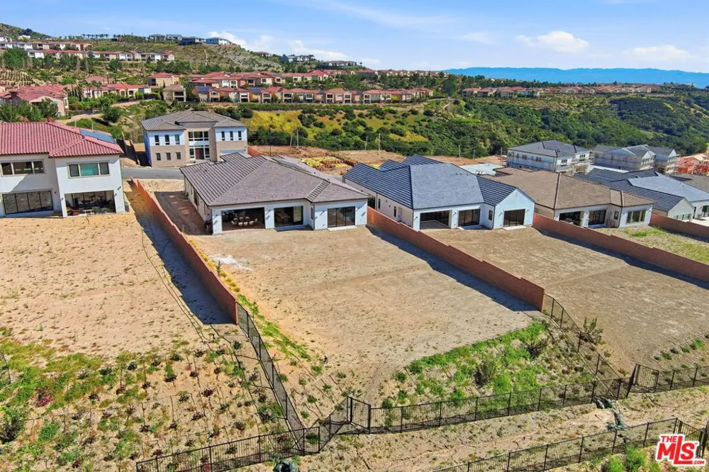 12061 Northstar Lane Porter Ranch, CA 91326