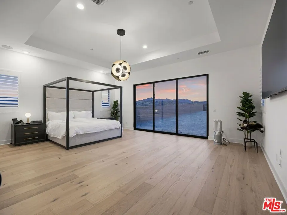 12061 Northstar Lane Porter Ranch, CA 91326