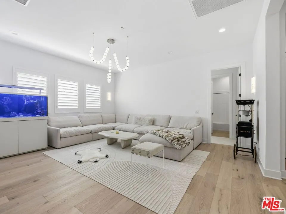 12061 Northstar Lane Porter Ranch, CA 91326