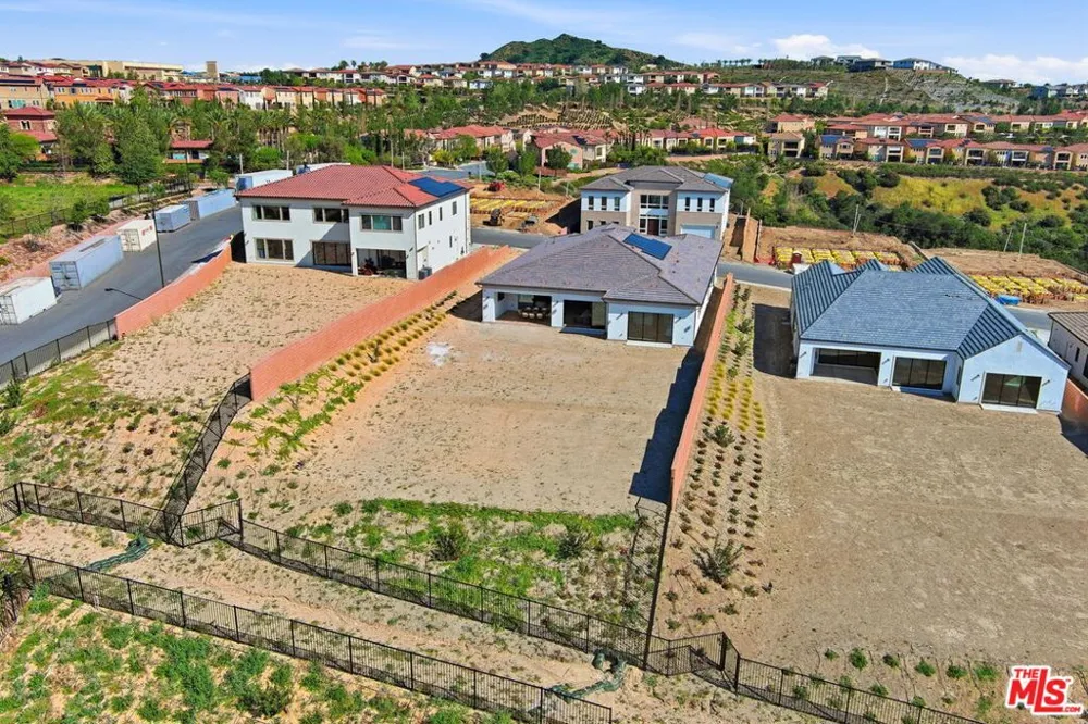 12061 Northstar Lane Porter Ranch, CA 91326