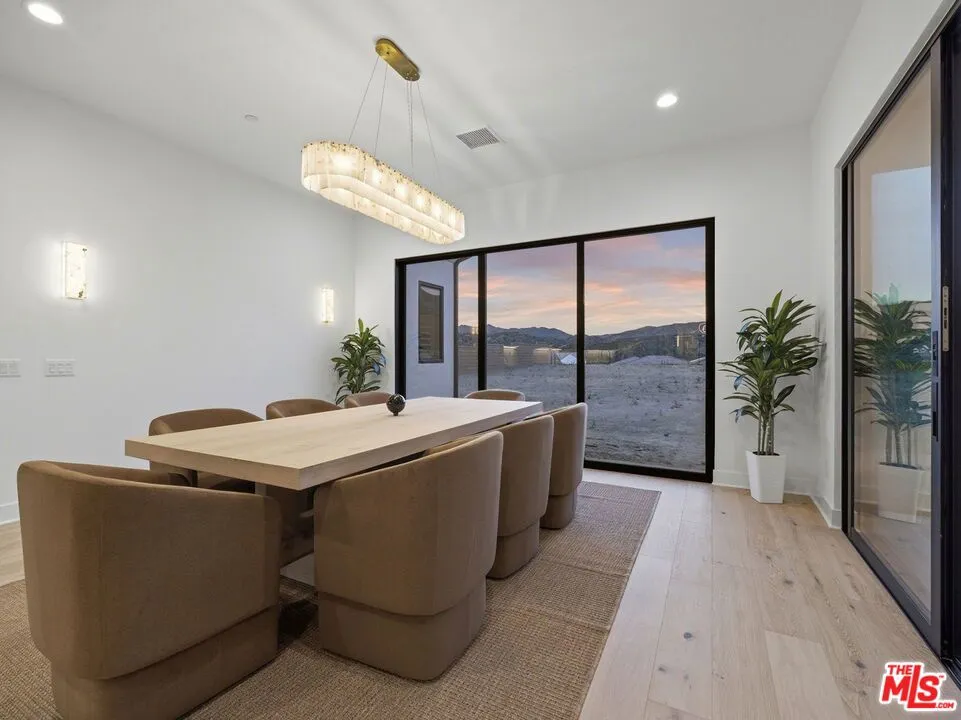 12061 Northstar Lane Porter Ranch, CA 91326