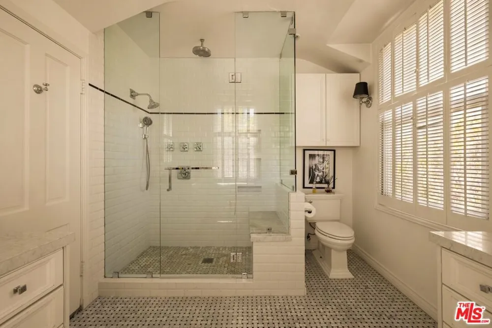 1409 Club View Drive Los Angeles, CA 90024