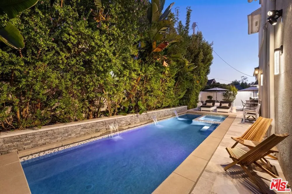 1409 Club View Drive Los Angeles, CA 90024