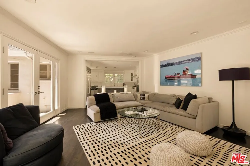 1409 Club View Drive Los Angeles, CA 90024