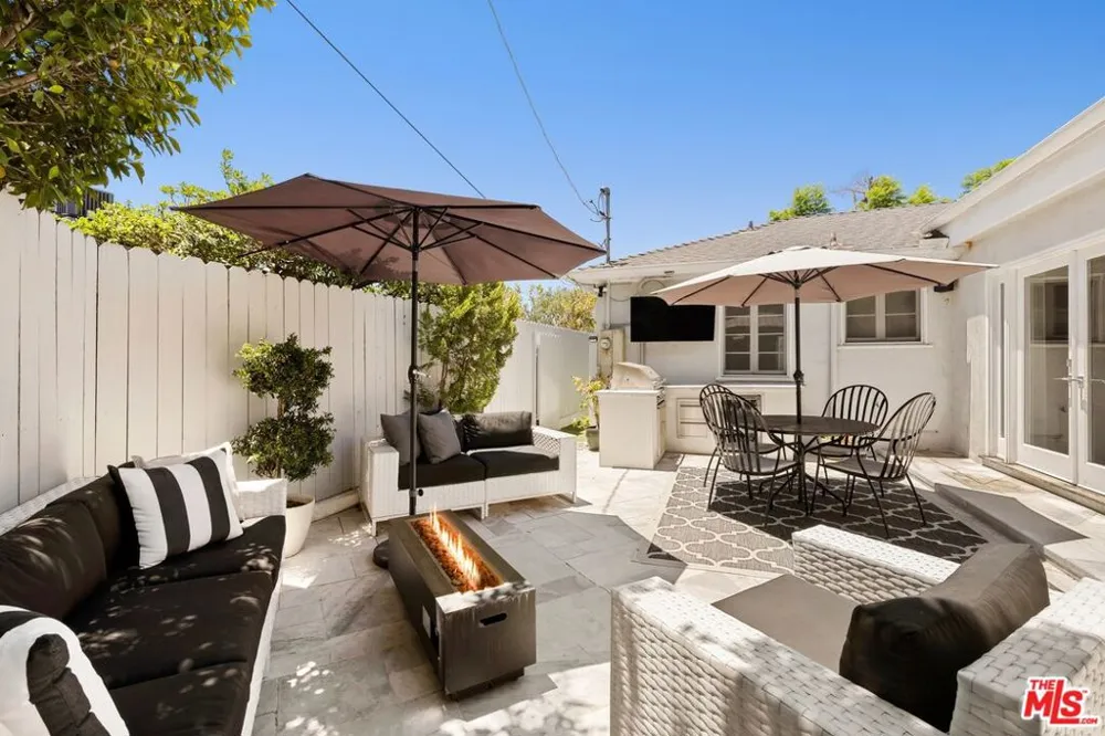 1409 Club View Drive Los Angeles, CA 90024