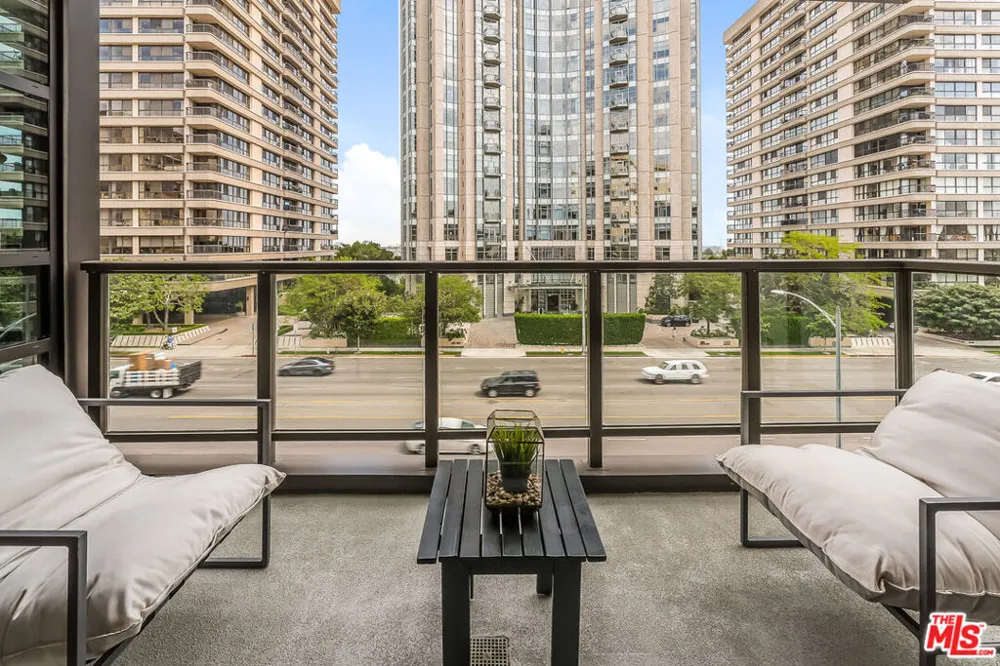 10777 Wilshire Boulevard #404 Los Angeles, CA 90024