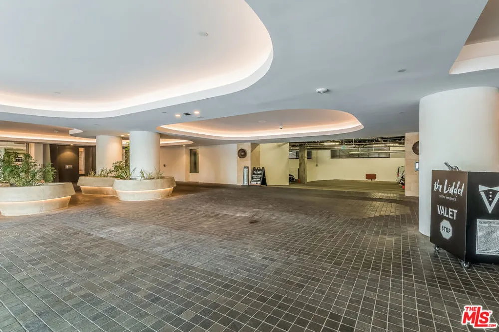 10777 Wilshire Boulevard #404 Los Angeles, CA 90024