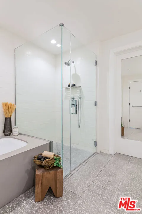 10777 Wilshire Boulevard #404 Los Angeles, CA 90024