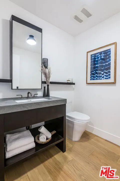 10777 Wilshire Boulevard #404 Los Angeles, CA 90024