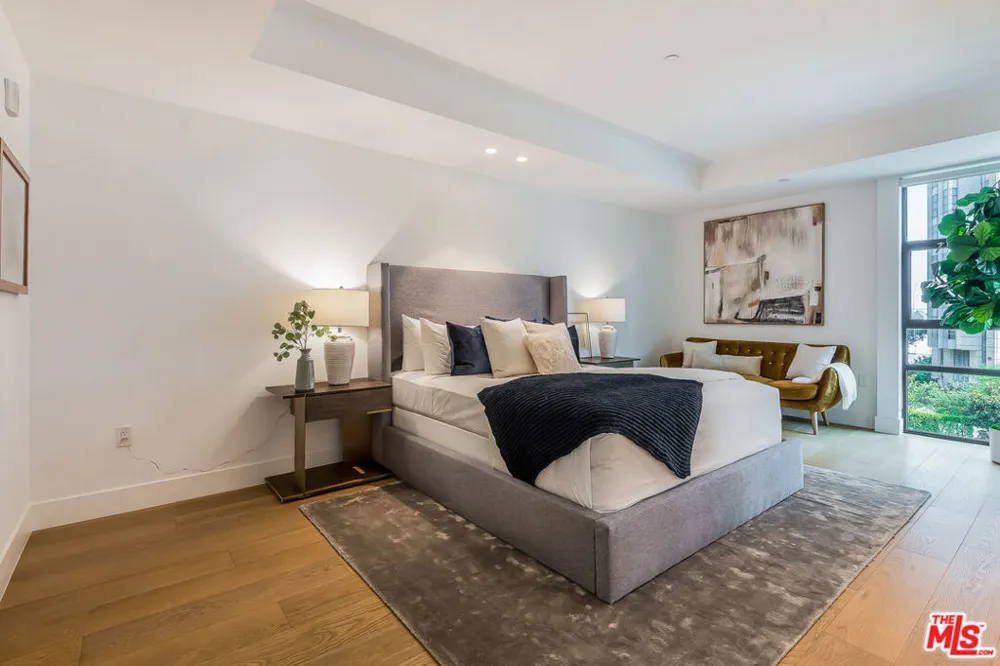 10777 Wilshire Boulevard #404 Los Angeles, CA 90024