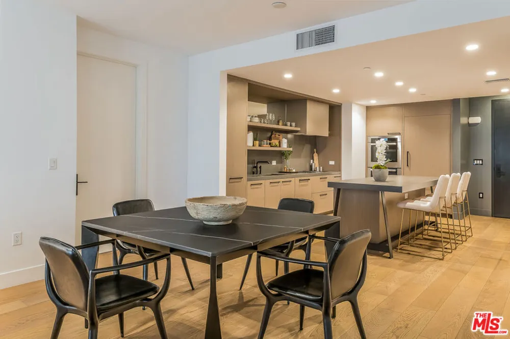 10777 Wilshire Boulevard #404 Los Angeles, CA 90024