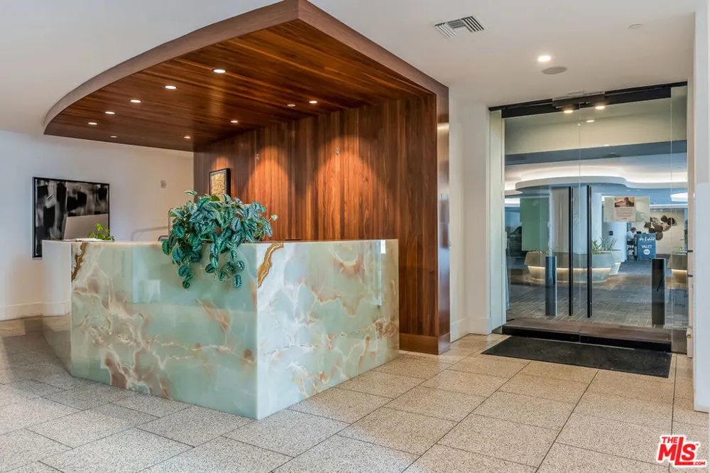 10777 Wilshire Boulevard #404 Los Angeles, CA 90024