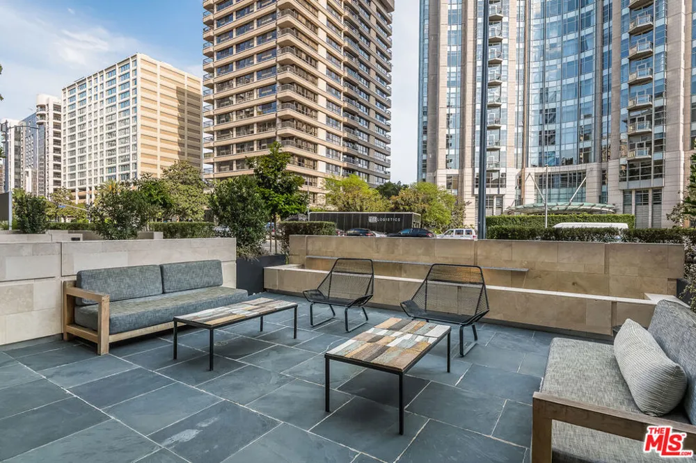 10777 Wilshire Boulevard #404 Los Angeles, CA 90024