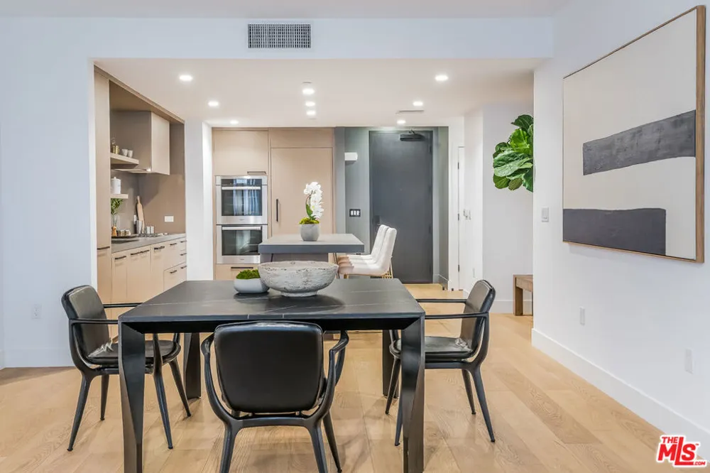 10777 Wilshire Boulevard #404 Los Angeles, CA 90024