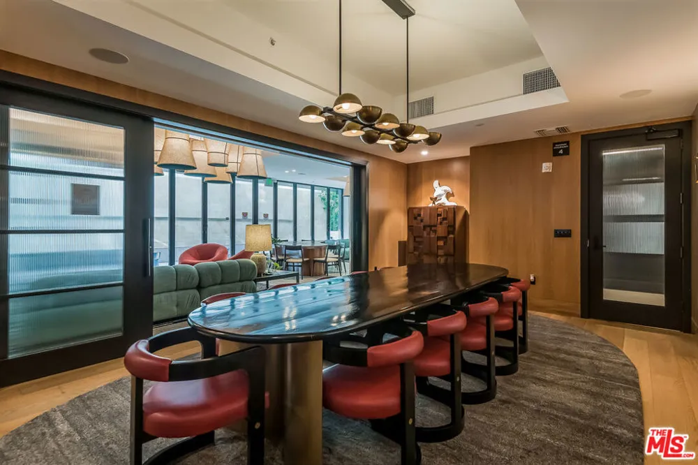 10777 Wilshire Boulevard #404 Los Angeles, CA 90024