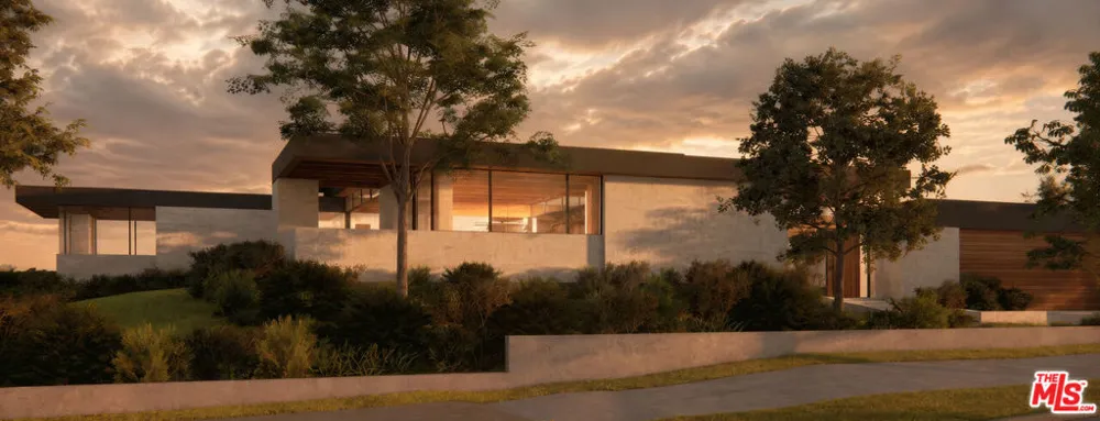 315 Via De La Paz Los Angeles, CA 90272
