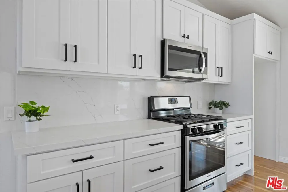30488 Colonial Drive Cathedral City, CA 92234