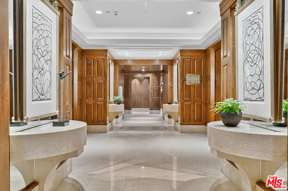 10727 Wilshire Boulevard #1802 Los Angeles, CA 90024