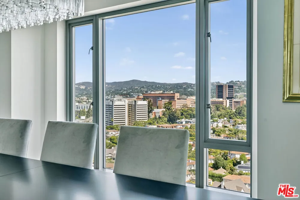 10727 Wilshire Boulevard #1802 Los Angeles, CA 90024