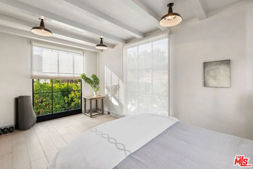 27218 Pacific Coast Highway Malibu, CA 90265