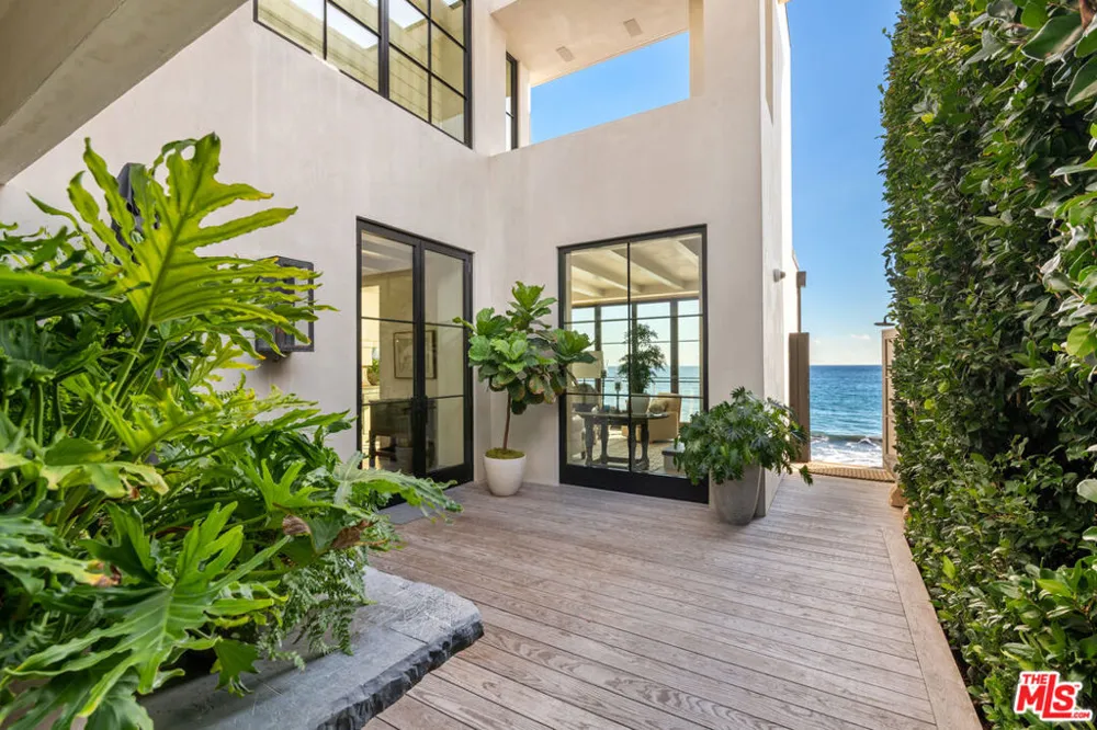 27218 Pacific Coast Highway Malibu, CA 90265