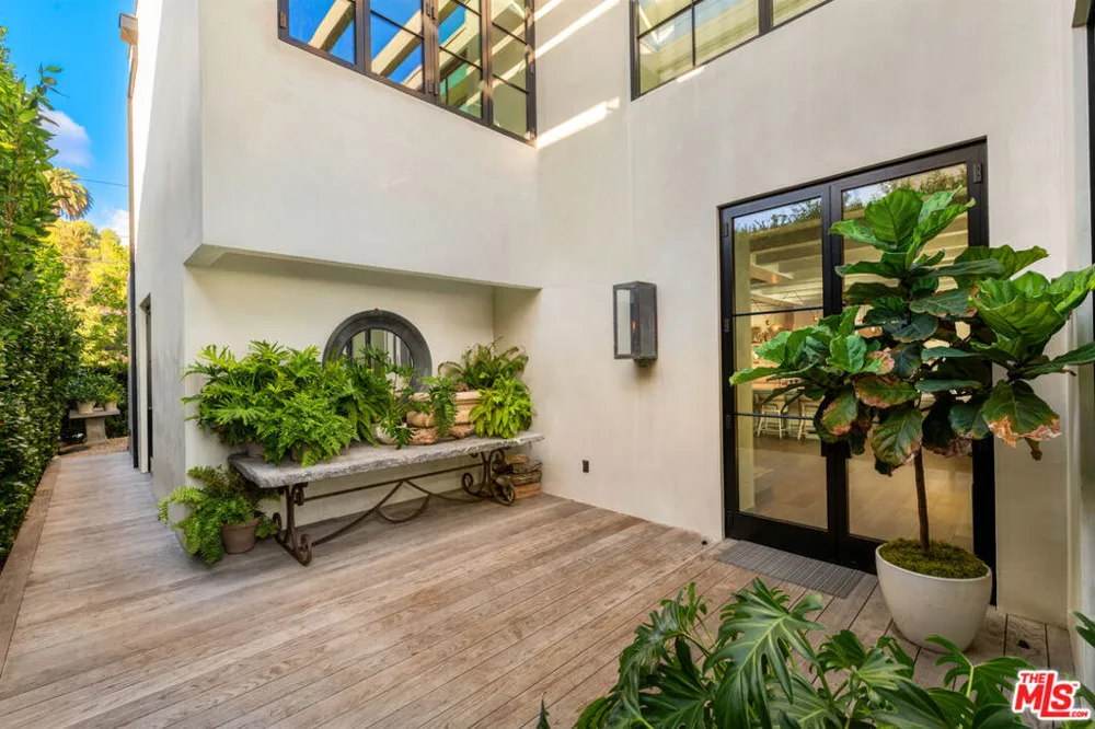 27218 Pacific Coast Highway Malibu, CA 90265