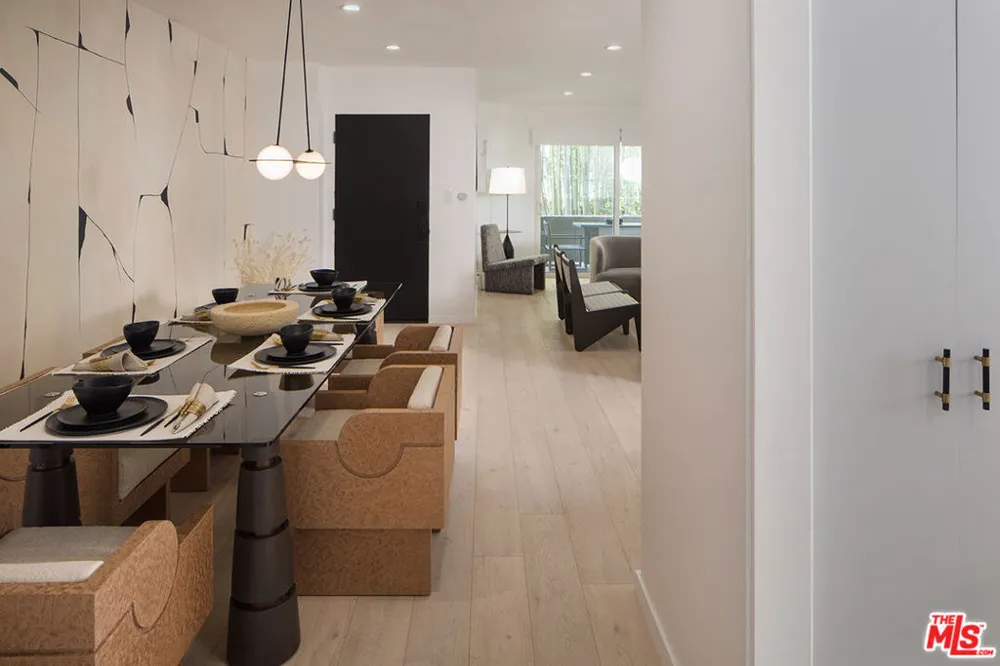 8917 E Cynthia Street #2 West Hollywood, CA 90069