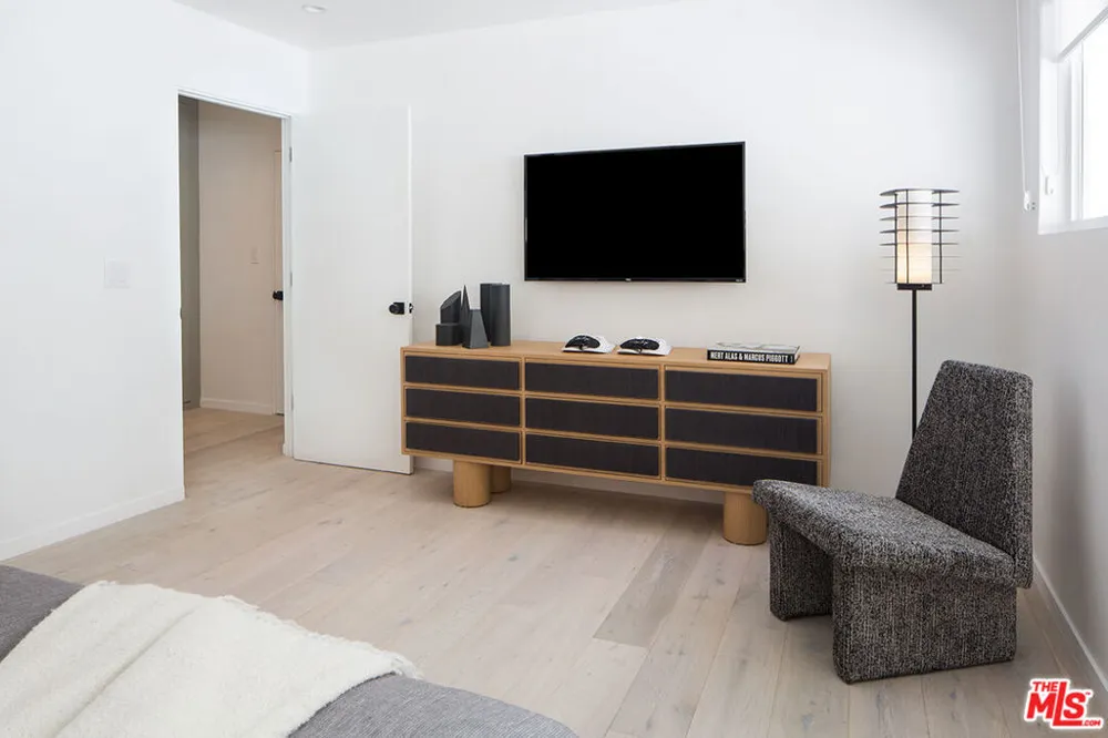 8917 E Cynthia Street #2 West Hollywood, CA 90069