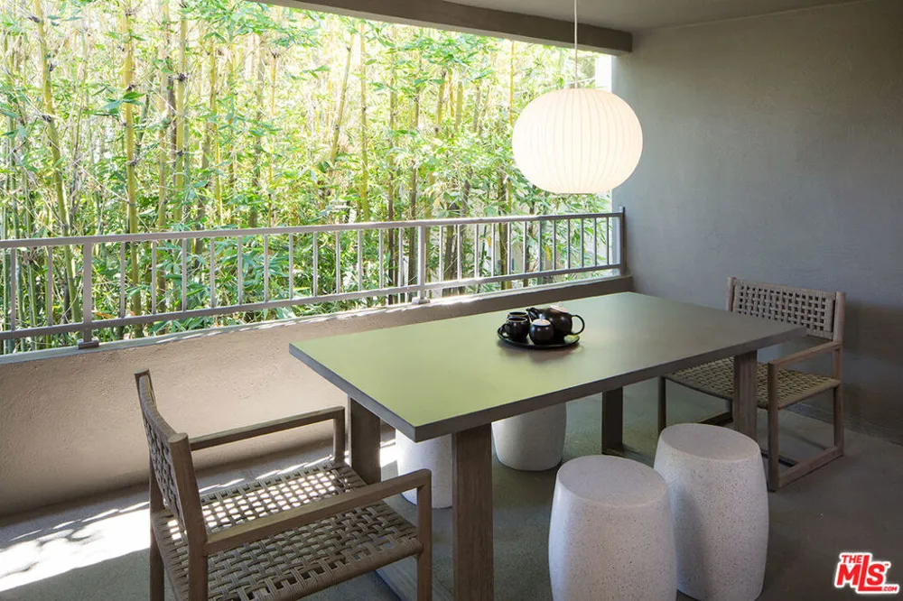 8917 E Cynthia Street #2 West Hollywood, CA 90069