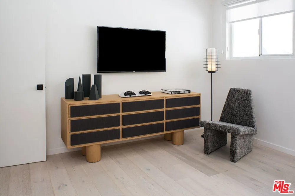 8917 E Cynthia Street #2 West Hollywood, CA 90069