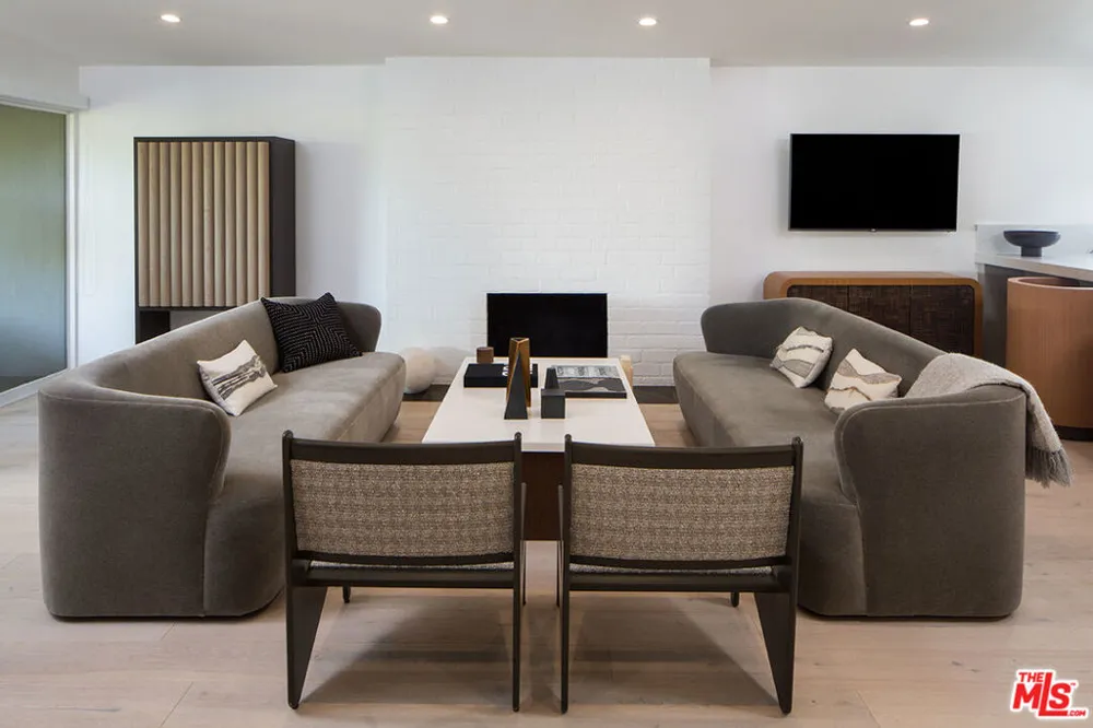 8917 E Cynthia Street #2 West Hollywood, CA 90069