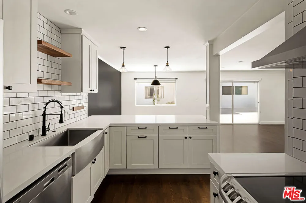 121 Croft Avenue #105 Los Angeles, CA 90048