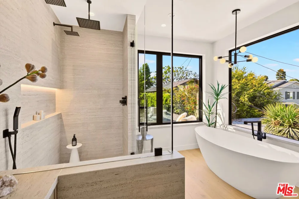12035 Navy Street Los Angeles, CA 90066