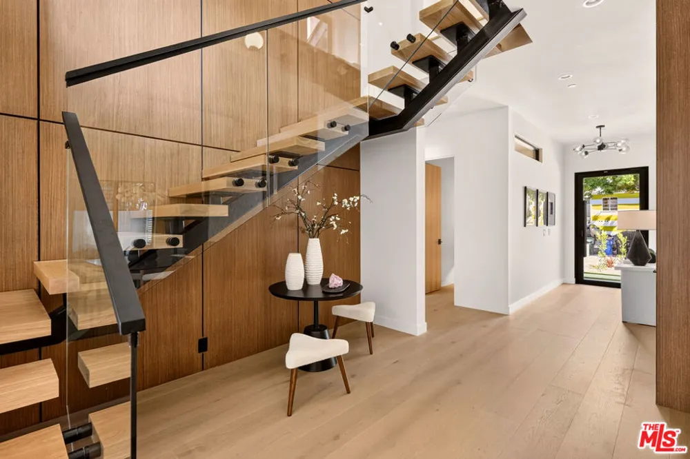 12035 Navy Street Los Angeles, CA 90066