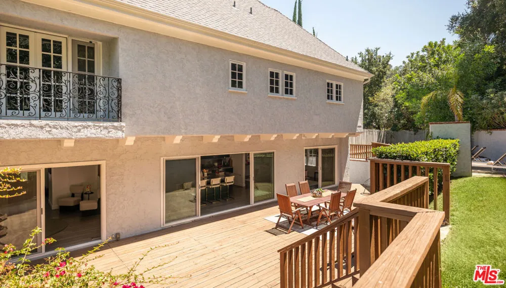 3891 Sepulveda Boulevard Sherman Oaks, CA 91403
