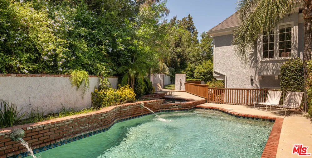 3891 Sepulveda Boulevard Sherman Oaks, CA 91403