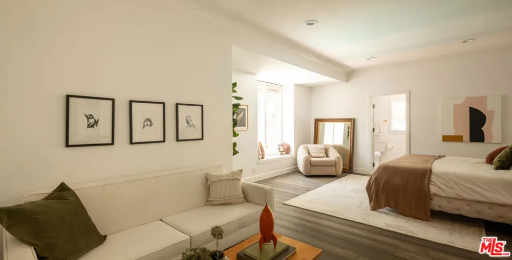 3891 Sepulveda Boulevard Sherman Oaks, CA 91403