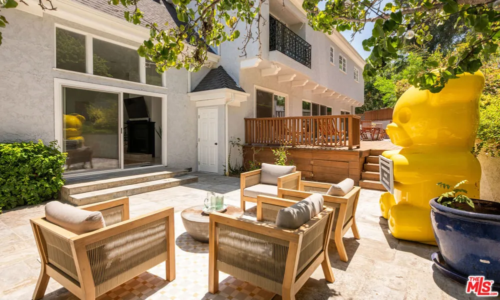 3891 Sepulveda Boulevard Sherman Oaks, CA 91403