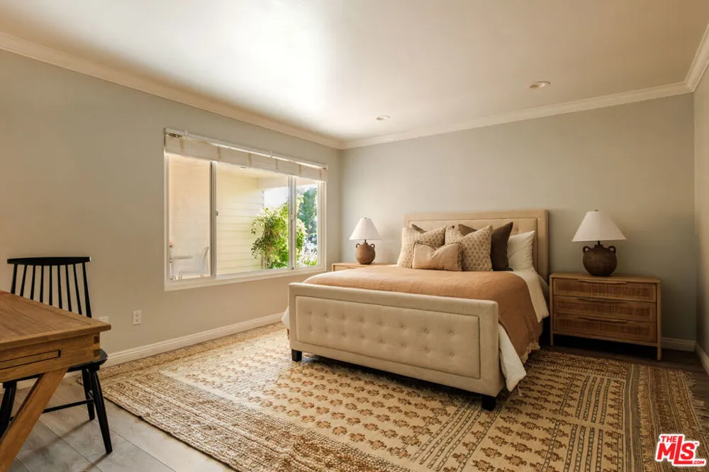 5744 Hempstead Drive Agoura Hills, CA 91301